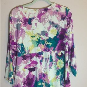 Daisy Fuentes Tops - Daisy Fuentes 3/4 sleeve top Daisy Fuentes Tops - Daisy Fuentes 3/4 sleeve top